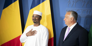 Érte aggódott Orbán Viktor Indiából: Mahamat Déby csádi elnök, azaz Nagymama tábornok portréja