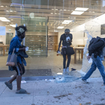 Sorra fosztják ki az Apple üzleteit, de nagyon meglepődnek a tolvajok, amikor bekapcsolják a lopott iPhone-t