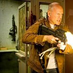 Bruce Willis tűzbe jött