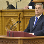 Elcsíptük Orbán Viktort: 3,3 millió? Az nagy izom!