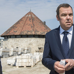 Hivatalos: L. Simon László már nem államtitkár