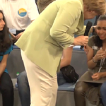 Izrael nélküli világot szeretne a palesztin tinilány, akit megríkatott Merkel