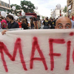 Rátette a kezét a maffia a kenyérre