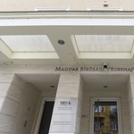 444: Két végrehajtó beismerő vallomást tett, egy „házipénztár” című Excel-fájl rögzítette a begyűjtött pénzt