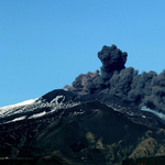 Repülőteret is lezártak a kitörő Etna miatt – fotó, videó