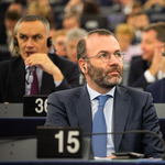 Manfred Weber: Nem kérünk kioktatást Orbántól