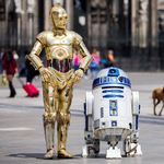A Star Wars szereplői ácsorognak a kölni dóm előtt