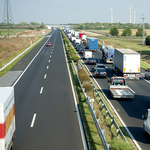 Kiakadt a sofőr, aki megszámolta az M1-es kátyúit