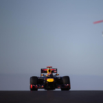 Vettel szerint mindenki a sötétben tapogatózik