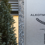 Az Ab szerint megfelel az Alaptörvénynek, hogy nem kötelező a bejelentett lakóhelyen élni