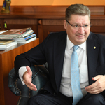 Parragh: "A fehér bőrű, keresztény gyökerű munkavállalók elfogytak"