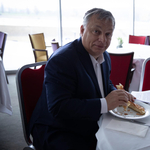 Orbán Viktor épp Horvátországban jár, bedobott egy bureket