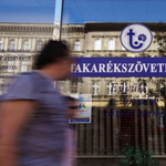 Sokan álltak sorba, kinyitották a körmendi takarék fiókját