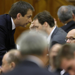 Bajnai a tagságot győzködve törheti meg az MSZP ellenállását