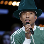 Égő zászlók, utcai harcok, Charlottesville – elképesztően ütős lett Pharrell Williams zenekarának új videója