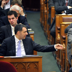 "Sok vita volt" - Harrach a Fidesz-KDNP frakcióüléséről