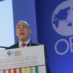 Megduplázná az OECD-főtitkár az ESM erejét