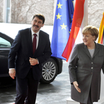 Merkel megmondta a magáét Ádernek