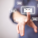 Így ellenőrizheti, hogy jó e-mail cím van-e beállítva a Facebook adatlapján