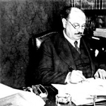 Hóman Bálint meglepődik