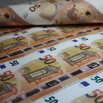 Százezreket fizet egy falu annak, aki hajlandó odaköltözni