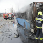 Teljesen kiégett egy BKV-busz Újbudán