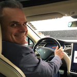 1,2 millió kilométernél jár ez a Tesla, de nem akar leállni 