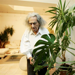 Elárverezik Faludy György dedikált Penthouse-magazinját is