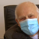 98 évesen, a járvány alatt is dolgozik Franciaország legidősebb orvosa