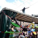 Pride: vérdíjat tűztek ki a biztonsági őrök fejére