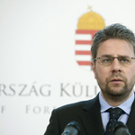 Szexuális zaklatás, gyermekpornográfia, költségvetési csalás – egymást érték a politikusok bűnügyi botrányai