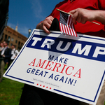 Trumpék máris visszakoznak egy kicsit: a zöldkártyások kivételek