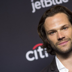 Letartóztatták az Odaát sztárját, Jared Padaleckit