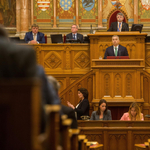 A Fidesz maga sem riadt vissza attól, amiért most rövid pórázon tartaná az ellenzéket