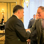 Fidesz-közeli lap hirdet százezrekért egy Navracsicsot gyalázó cikket a Facebookon
