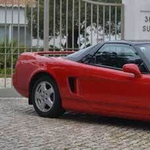 Bárki megveheti Ayrton Senna piros Honda NSX-ét