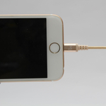 Megszűnhet a vezetékes töltési mód jövőre az új iPhone-oknál