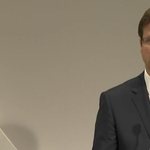 Gulyás: Ismét karanténba kell vonulni a fertőzött országokból érkező magyaroknak