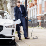 Három év múlva ugyanannyiba kerülhet egy elektromos autó, mint egy hagyományos