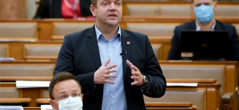 110 millióval támogatták az MSZP-t, Tóth Bertalan adta a legtöbbet
