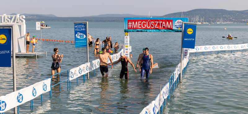 Újra kellett éleszteni egy indulót a Balaton-átúszáson