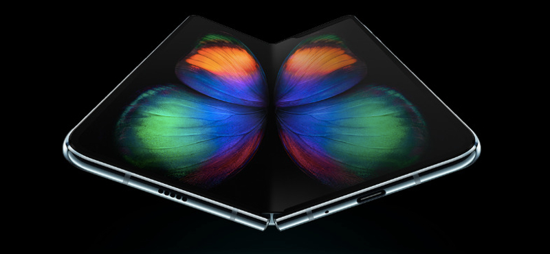 Ellopná a show-t a Samsung? Rászervezhetik az Apple-re a Galaxy Fold debütálását