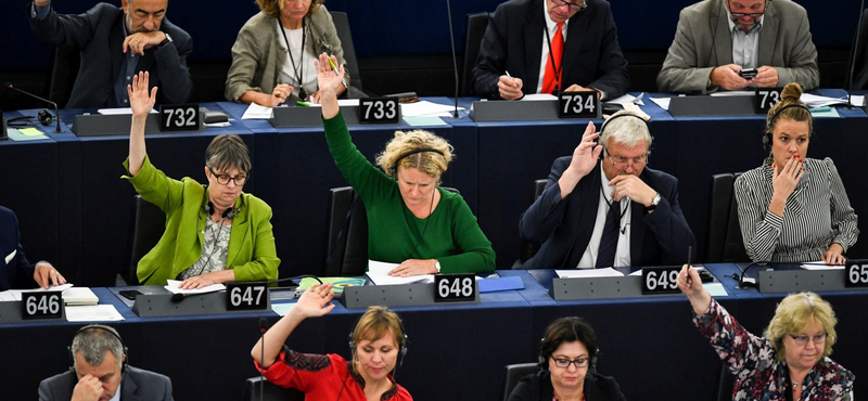 EU: Magyarország meghallgatását kérik a németek és a franciák