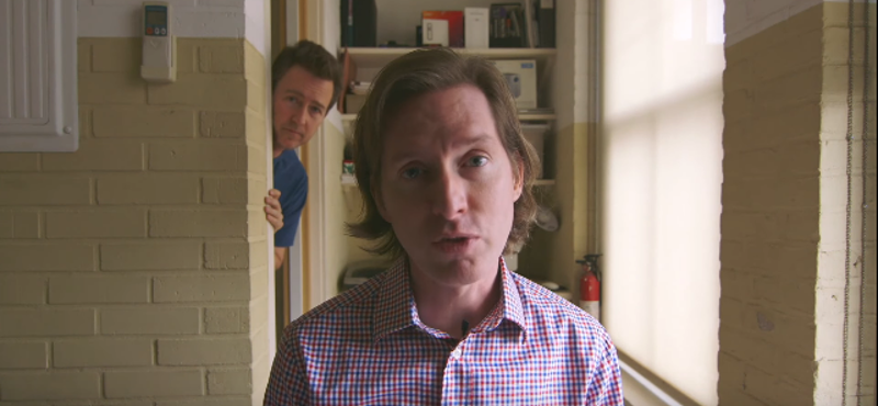 Wes Anderson vicces videóüzenetben jelentette be új filmjét