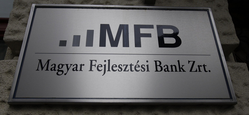 A kormány titkolózik, de azért csak állami pénzből vettek fegyvergyárat