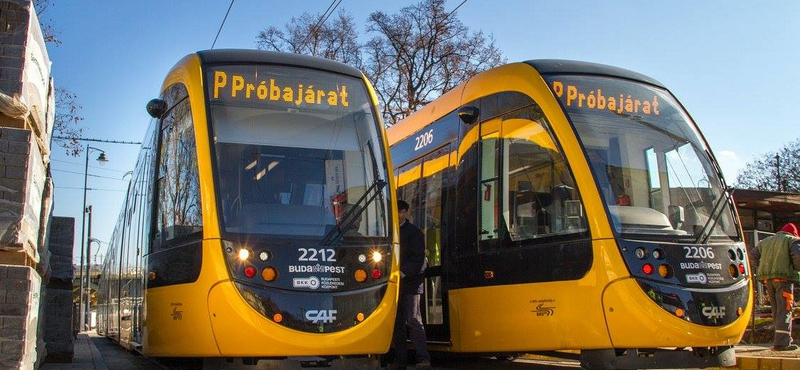 A BKV-nak innentől kezdve saját zsebből kell költenie a hároméves villamosokra