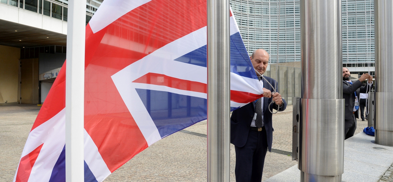 Brexit: borúlátó jelentést tett a brit jegybank