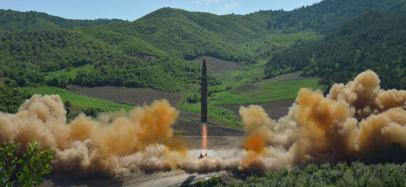 Trump szinte eszköztelen, Kim Dzsong Un nevethet a végén