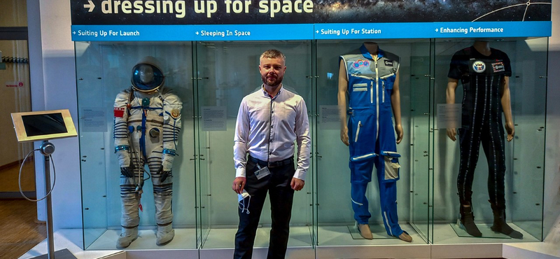Ha ez sikerül, irány a NASA: egy pécsi orvos lehet a következő magyar űrhajós