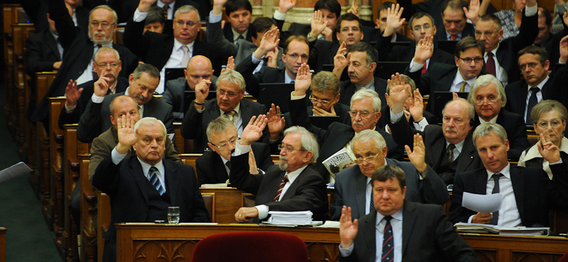 Best of T. Ház: Az új parlament legnagyobb vihart kavaró bekiabálásai